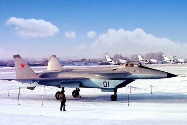 Mengenal Jet Tempur Eksperimental MiG 1.44 Flatpack, Punya Spesifikasi Segahar F-22 Raptor