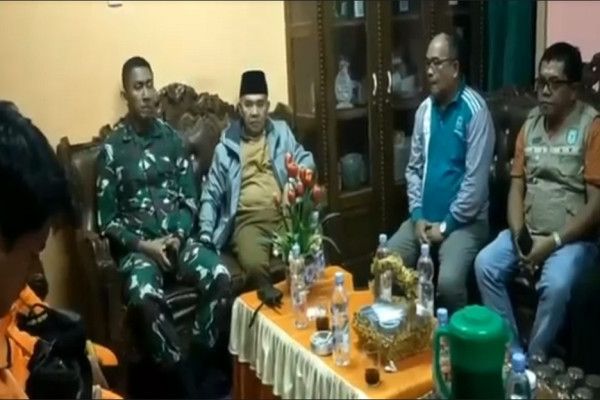 3 Regu Dikerahkan Cari Korban Helikopter yang Mendarat Darurat