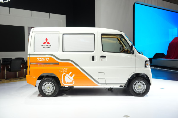 Indonesia Terkesan Bimbang antara Mobil Hybrid dan Listrik, Ini Jawabannya