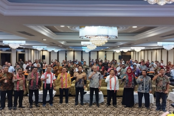 Kolaborasi Mengolah Limbah Sawit Menjadi Barang Bernilai Tinggi