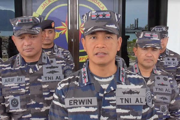 Pangkoarmada I Patroli Udara Pantau Keamanan Laut Natuna Utara, Ada Apa?