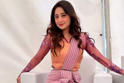 7 Artis Indonesia yang Punya Anak Angkat, Beri Kasih Sayang Full bak Darah Daging Sendiri