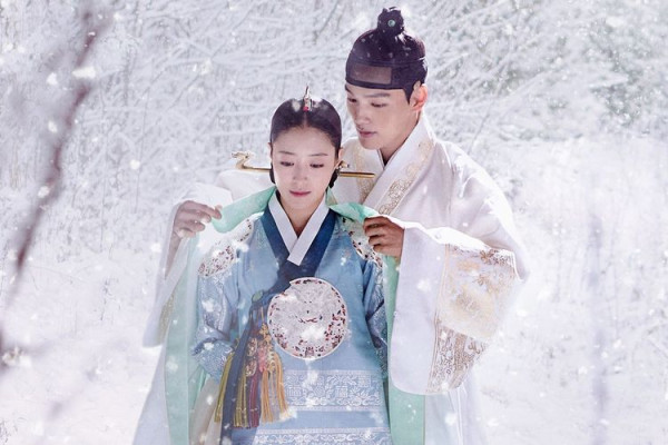 7 Drama Korea Romantis dengan Bumbu Intrik Politik