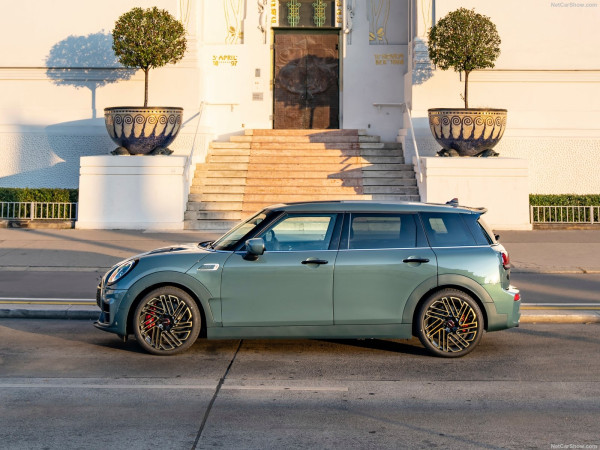 Mobil Wagon Mini Cooper Clubman Akhirnya Disuntik Mati