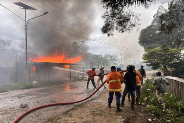 Wamena Rusuh, Warga Bentrok Gara-gara Hoaks Penculikan Anak