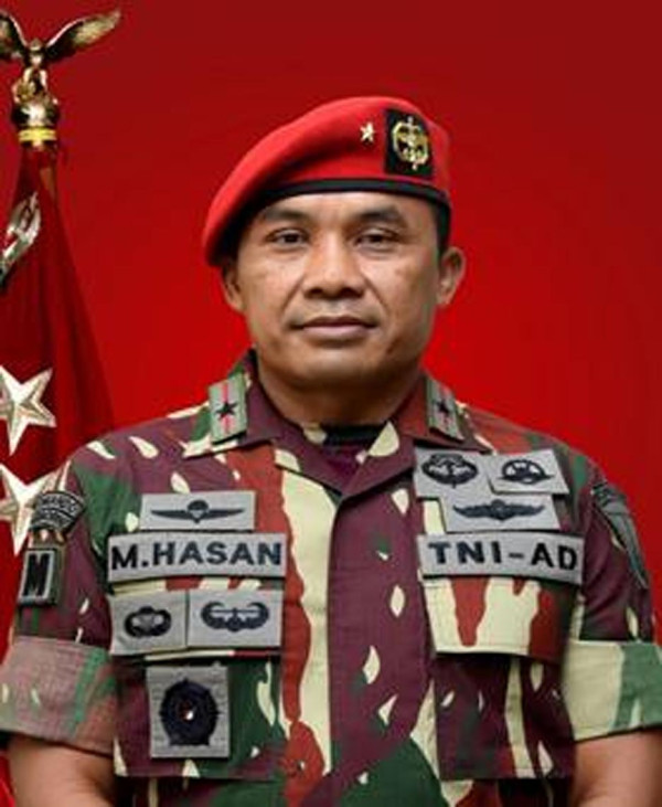 Danjen Kopassus Jebolan Akmil 1990-an, Nomor 4 Berhasil Tancapkan Merah Putih di Puncak Everest