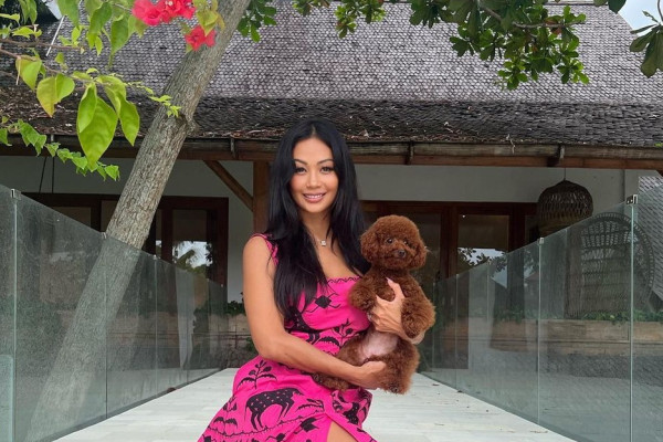 5 Artis Indonesia yang Nikah dengan Bule Tajir, Beberapa Jadi Mualaf