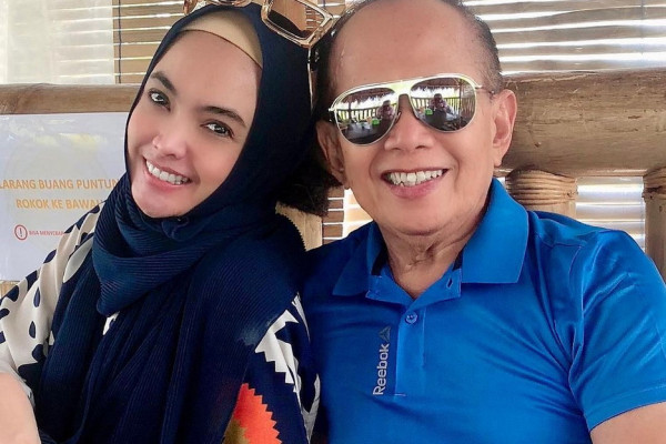 5 Artis Indonesia yang Nikah dengan Pejabat, Nomor 4 Aktif sebagai Ibu PKK