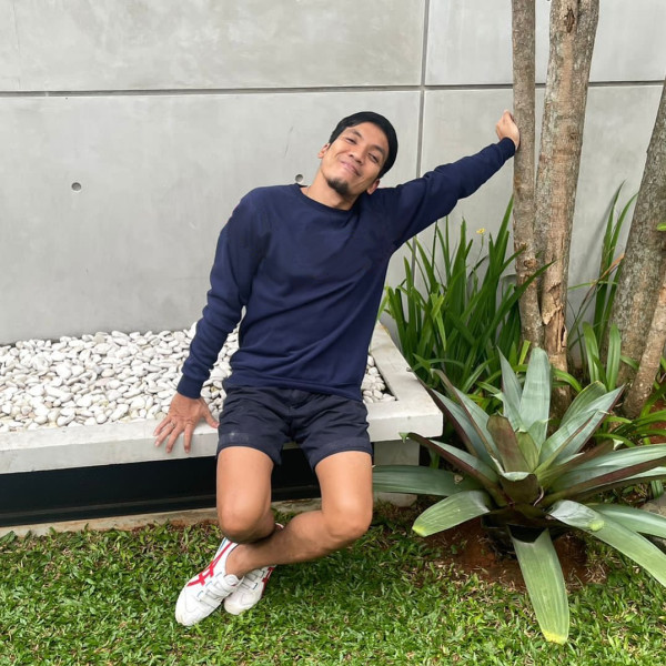 5 Artis Indonesia Keturunan China-Jawa, Nomor 4 Cucu Kho Ping Hoo