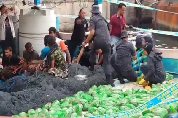 Bawa 309 Kg Sabu, Kapal Nelayan Berbendera Iran Disergap BNN dan Bea Cukai di Samudera Indonesia