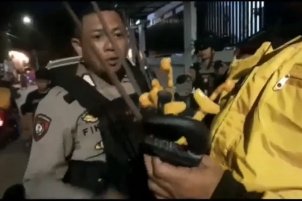Mencekam! 5 Orang Disandera Pria Bersenjata, Tim Penikam Lakukan Penyelamatan