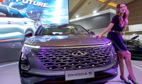 Kalahkan Jepang, 2 Mobil China Jadi Primadona di IIMS 2023