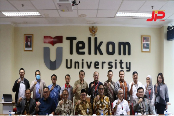 JIP dan Universitas Telkom Perkuat MOU Kerja Sama Akselerasi Transformasi Digital Dan Penyelenggaraan Akademis