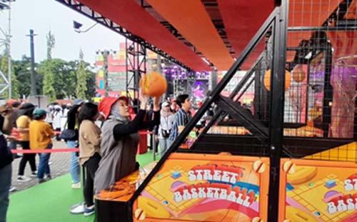 Festival Musik Life Fest 2023 Hari Kedua Dipadati Ribuan Pengunjung