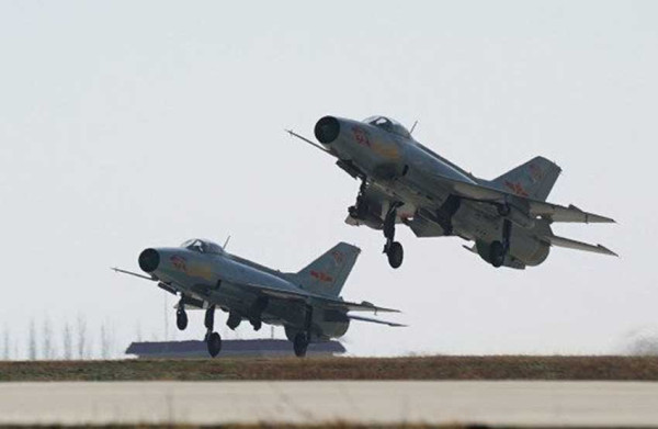 China Pensiunkan 500 Jet Tempur Chengdu J-7 Akhir Tahun 2023
