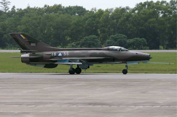 China Pensiunkan 500 Jet Tempur Chengdu J-7 Akhir Tahun 2023