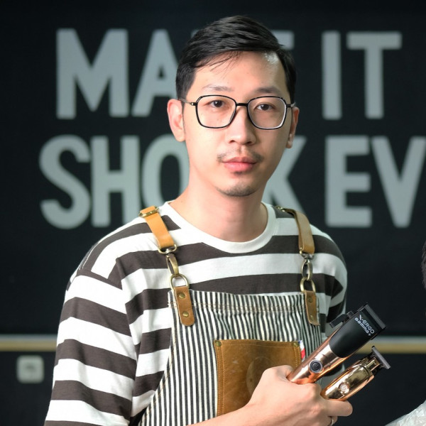 Support Pejuang Kanker, Captain Barbershop Gratiskan Customer yang Mau Botak di Campaign #CaptainCancerCare