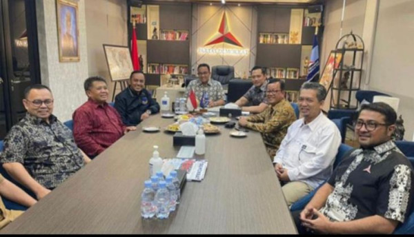3 Momen Kebersamaan Anies-AHY, Nomor 2 Nobar Konser Dewa 19 di JIS