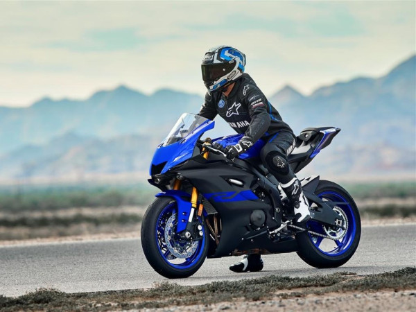 Rekomendasi Motor 600 Cc yang Bikin Jantung Nyaris Terbang