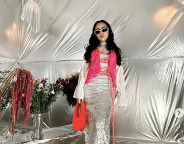Rachel Vennya Bagikan Potret OOTD Nyentrik, Netizen Salfok hingga Sebut Manusia Silver