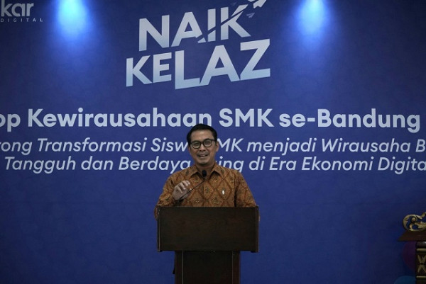 Lazada Kembali Gelar Pelatihan Kewirausahaan Digital Naik KeLaz untuk Siswa SMK di Bandung Raya