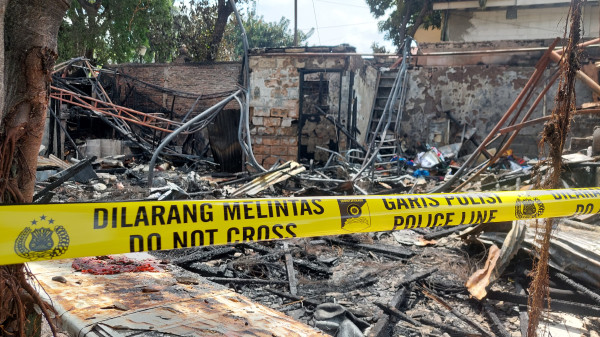 Kebakaran Hanguskan Sejumlah Warteg dan Bengkel di Dekat SMAN 112 Jakarta Barat