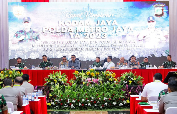 Petinggi Kodam Jaya dan Polda Metro Kumpul Bahas Situasi Jakarta