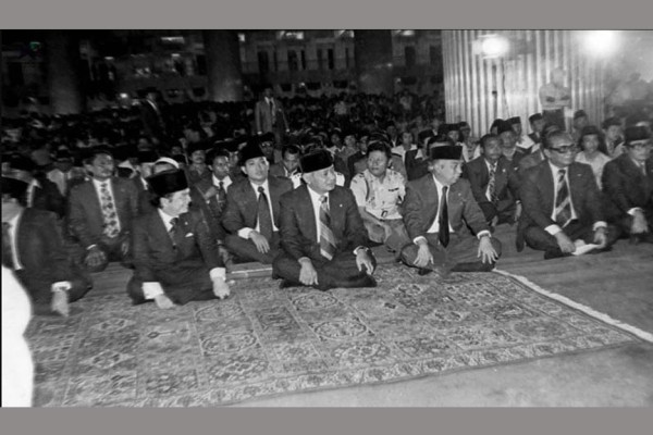 Dekati Kelompok Islam, Istana Tunjuk 2 Jenderal Hijau Pegang Komando TNI