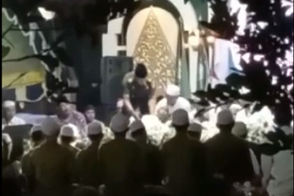 KH Rofiq Malik Pengasuh Pondok Pesantren Al Muniroh Meninggal saat Ceramah di Hadapan Ribuan Jamaah