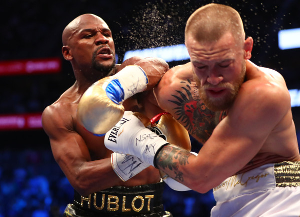 4 Pertarungan Tinju dengan Taruhan Terbesar, Nomor 3 Bikin Mike Tyson KO di Ronde Kedelapan