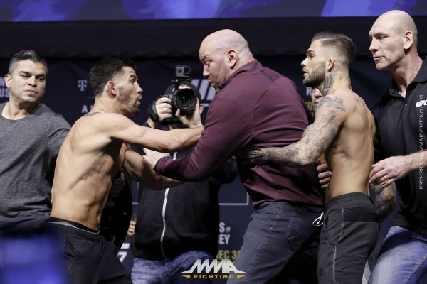 10 Pertarungan Kontroversial di UFC, Nomor 4 Pakai Teknik Bela Diri Terlarang Sanda