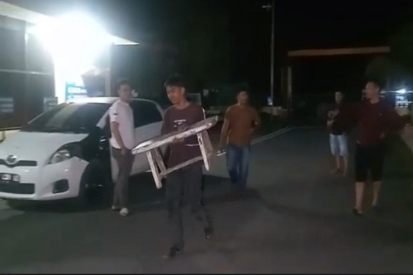 Ngeri! Cinta Tak Direstui, Duda di Polewali Mandar Justru Dikeroyok hingga Babak Belur