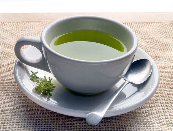 5 Minuman Penurun Asam Urat Paling Ampuh, Efektif Usir Nyeri