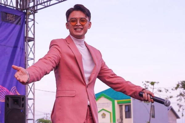 3 Artis Indonesia yang Pernah Jadi Perantara Taaruf Temannya, Nomor Terakhir Tak Disangka