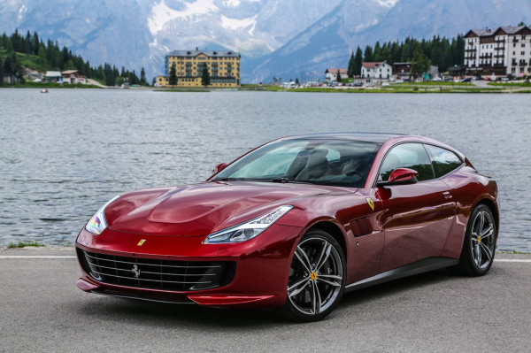 Ini 4 Seri Mobil Ferrari Termurah di Dunia, Semuanya Idaman!