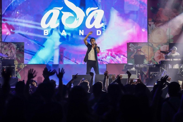 Ayomakan Manjakan Penonton Konser SOL, Tinggal Scan untuk Pesan Makan