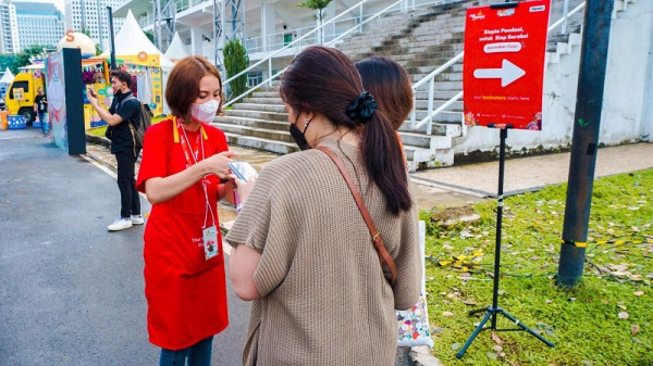 Ayomakan Manjakan Penonton Konser SOL, Tinggal Scan untuk Pesan Makan