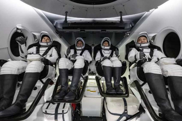 Kapsul SpaceX Dragon Mendarat di Teluk Meksiko, Crew-5 Kembali ke Bumi Setelah 157 Hari di ISS