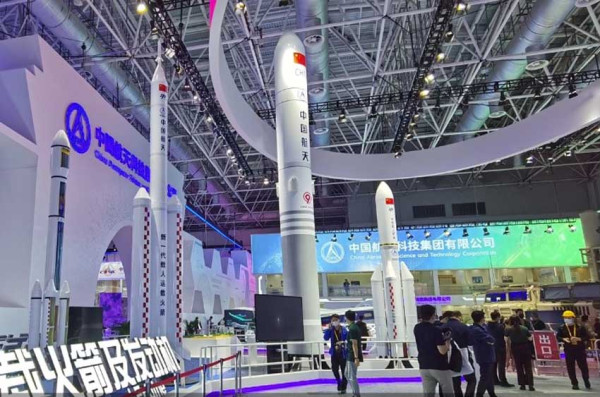 China Luncurkan Sepasang Satelit Misterius untuk Pemetaan Bumi