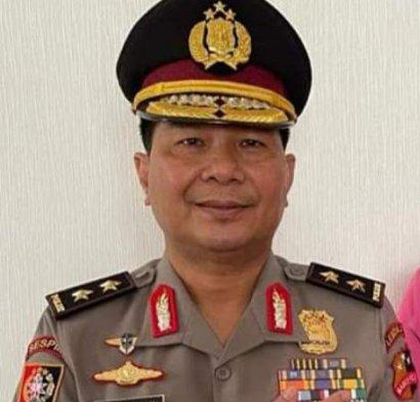 6 Jenderal Polisi Kelahiran Manado Berkarier Moncer, Ada Jenderal Polwan Pertama