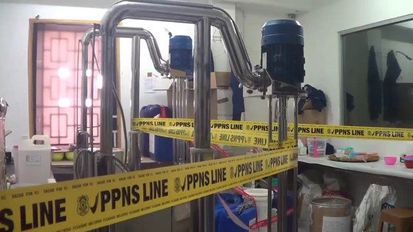 BPOM Gerebek Pabrik Kosmetik Kecantikan Ilegal di Penjaringan