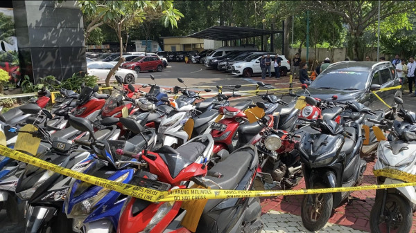 Polda Metro Jaya Pajang Puluhan Motor Hasil Curian 25 Tersangka