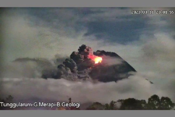 4 Legenda Gunung Berapi di Tanah Jawa, dari Merapi hingga Kelud