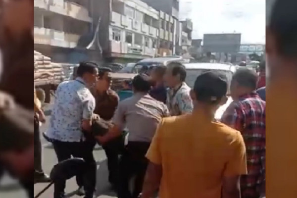 Mencekam! Perampok Satroni BPR di Bandar Lampung, 2 Pegawai Bank Ditembak