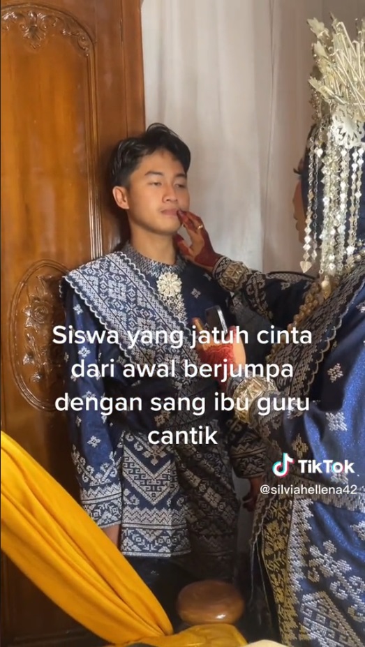Viral! Murid Jatuh Cinta pada Guru Sekolahnya, Menikah usai Menunggu 5 Tahun