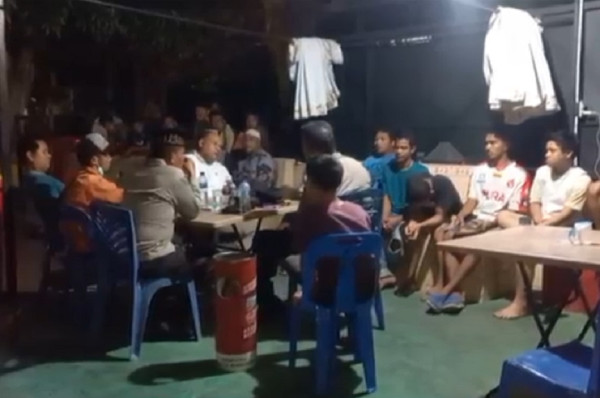 Mencekam! Warga 2 Desa di Madina Bentrok, 6 Provokator Ditangkap
