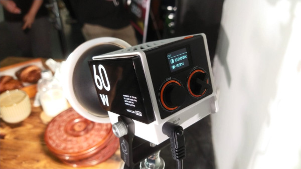 Rekomendasi Lampu Portable untuk Live Streaming YouTube dan TikTok