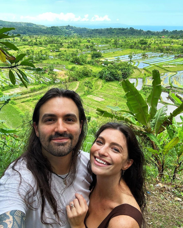 Bulan Madu di Bali, Jay Weinberg Drummer Slipknot Sebut Indonesia Tempat Paling Indah