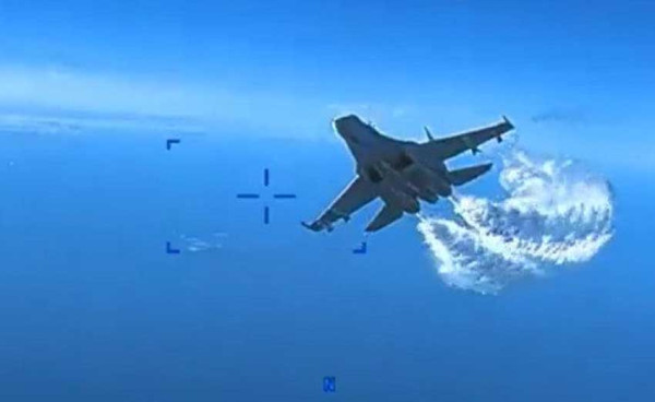 Drone Bayraktar TB2 Hanya Bergetar Sejenak Dihajar Jet Wind Su-27, Lebih Hebat dari MQ-9 Reaper?