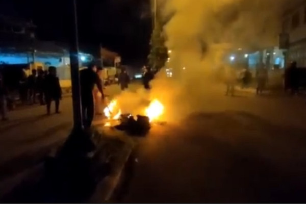Baubau Mencekam! Bentrok 2 Kelompok Pemuda Pecah di Tugu Kirab